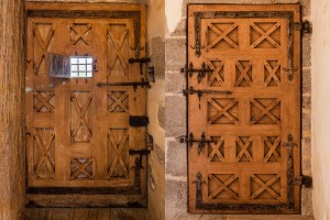 Manoir du Grand Taute ferrage complet des portes
